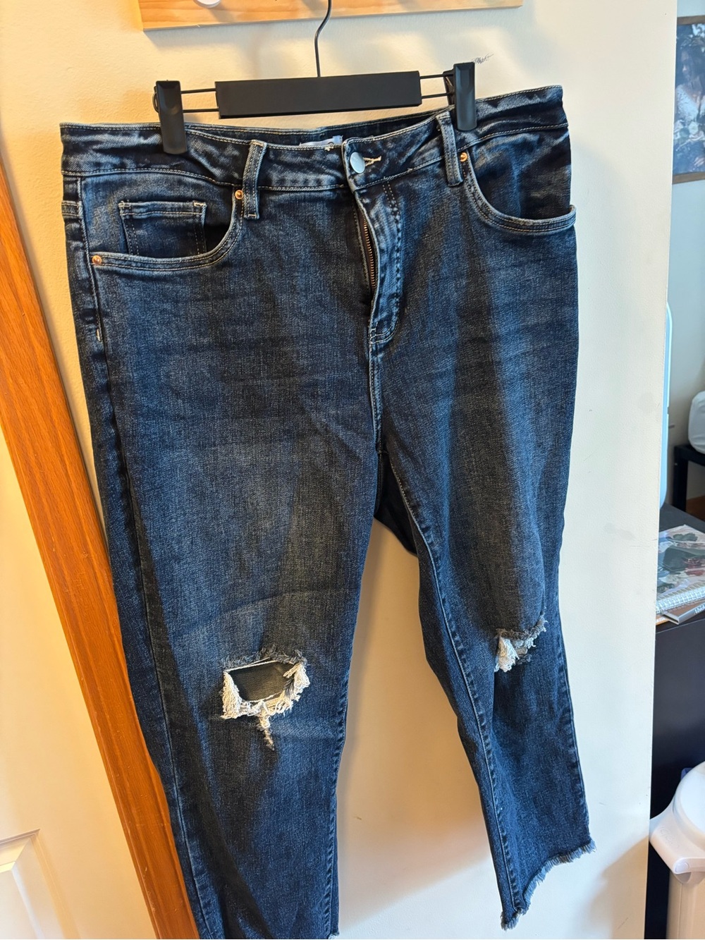 RFM Distressed Women’s Jeans